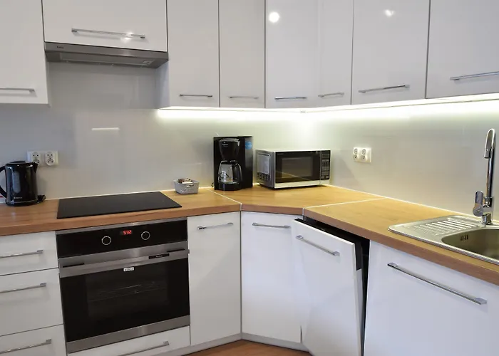 Rentplanet - Cztery Pory Roku 코워브제크