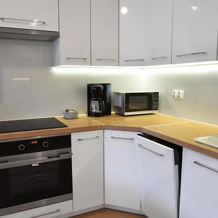 Rentplanet - Cztery Pory Roku Apartman *