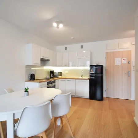 Rentplanet - Cztery Pory Roku Apartment Kolobrzeg