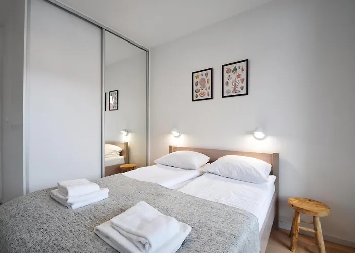 Rentplanet - Cztery Pory Roku Apartamento